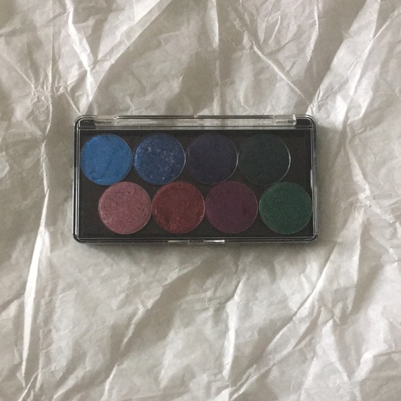 Sydney Grace eyeshadow singles. - Picture 3 of 5